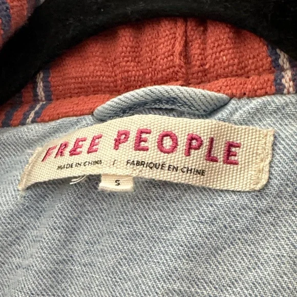Free People Oversized Baja Mixed-Media Hooded Denim Jacket - Size Small - Picture 9 of 13